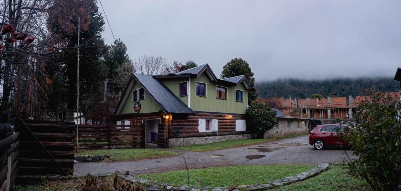 Alhue Patagonia Hostel Сан-Мартін-де-лос-Андес Екстер'єр фото
